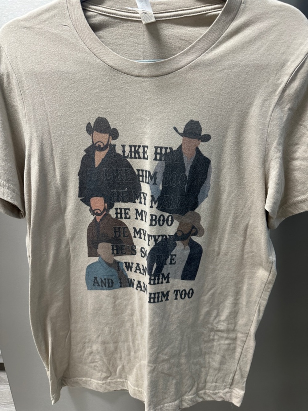 Graphic Cowboy Band Tee in Beige
